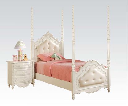 Picture of Pearl White Poster Twin Bed With Leather Headboard