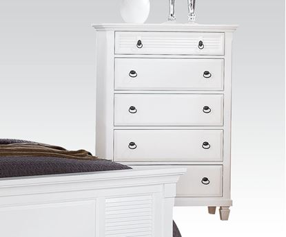 Picture of Traditional White Merivale Chest 