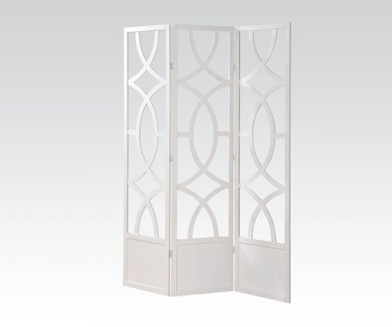 Picture of White Wooden Screen